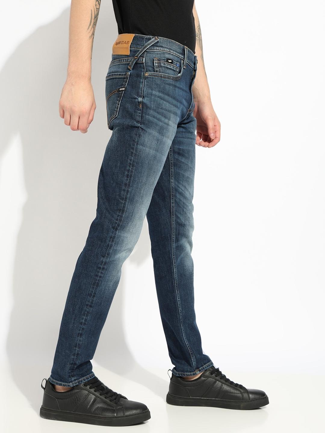 Relaxed Slim Fit Zippered Fly Denim