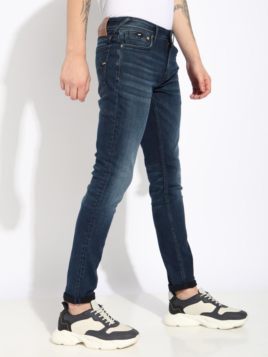 Skinny Fit Zippered Fly Mid-Rise Denim