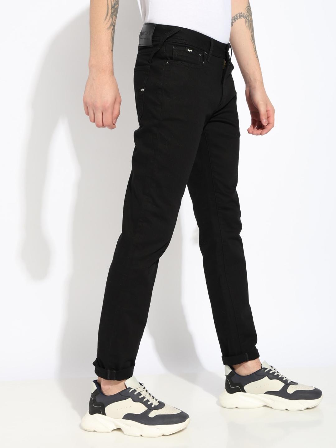 Slim Fit Zippered Fly Mid-Rise Denim