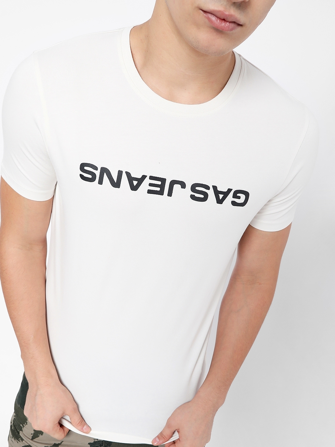 Scuba Reverse Slim Fit Crew-Neck T-shirt