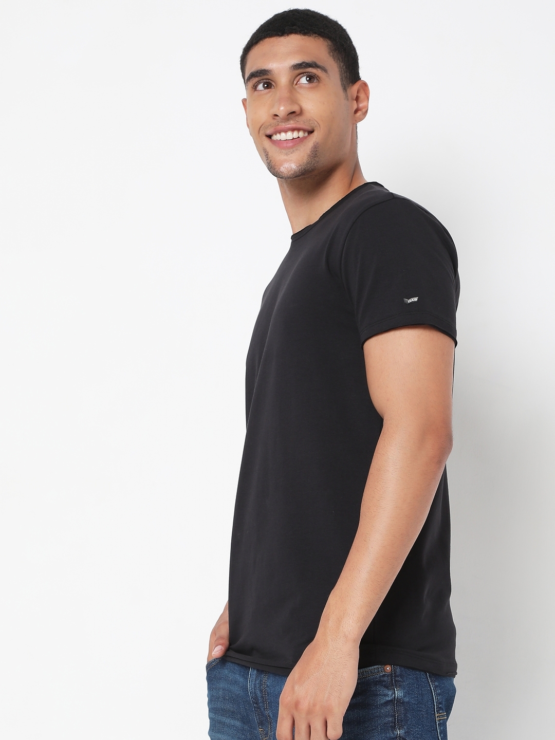 Scuba Basic Slim Fit Crew-Neck T-shirt