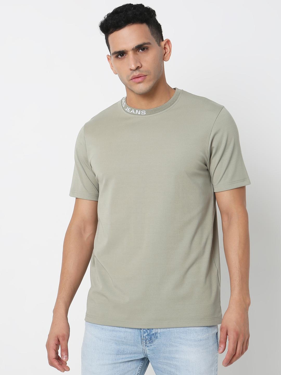 Regular Fit Solid Round Neck T-Shirt with Short Sleeve