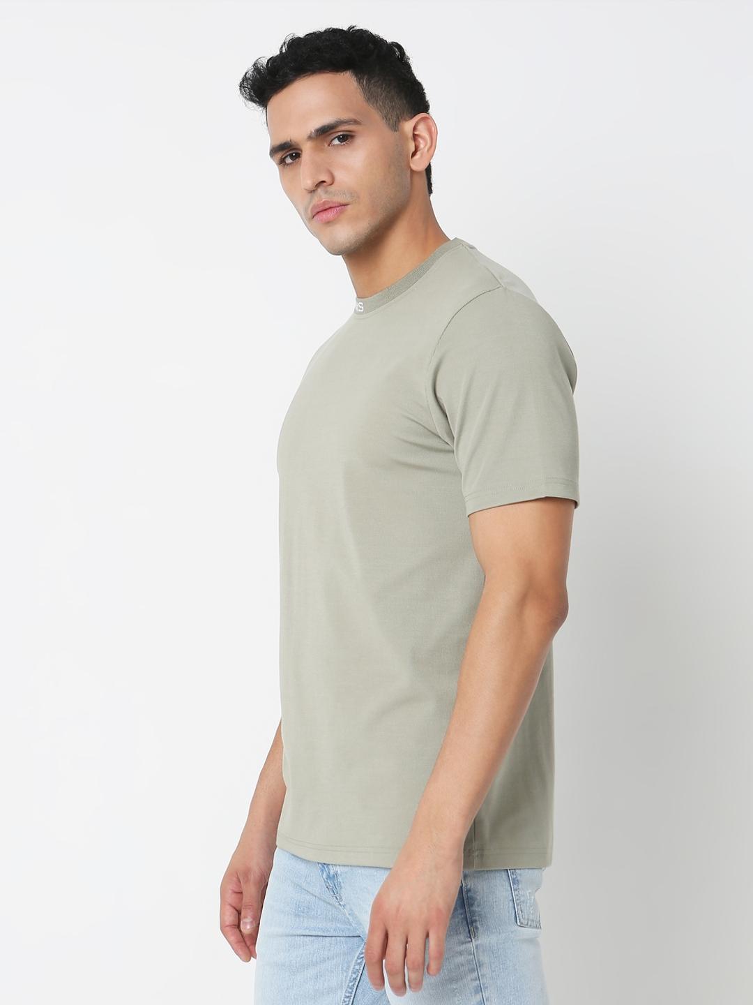 Regular Fit Solid Round Neck T-Shirt with Short Sleeve