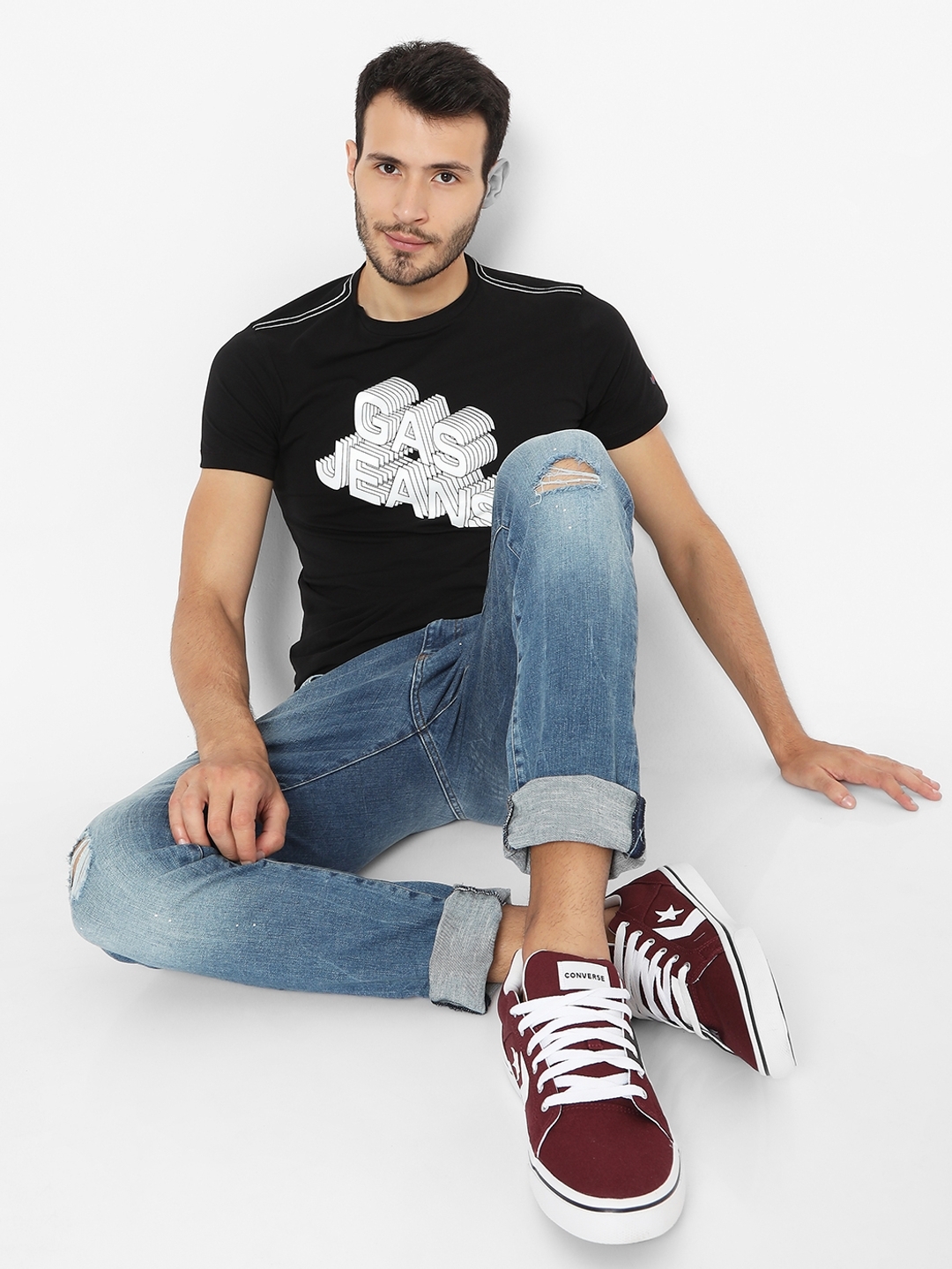 Brand Print Slim Fit Crew-Neck T-shirt