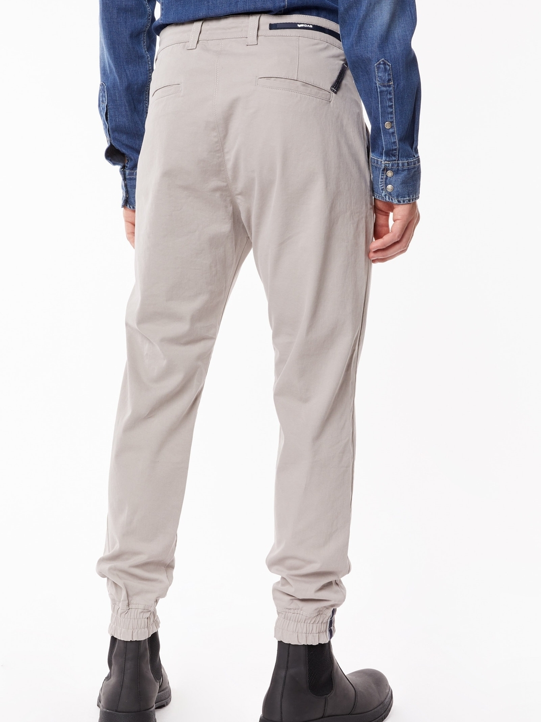 Tapered Fit Pants In Hickory-anthinhphatland.vn