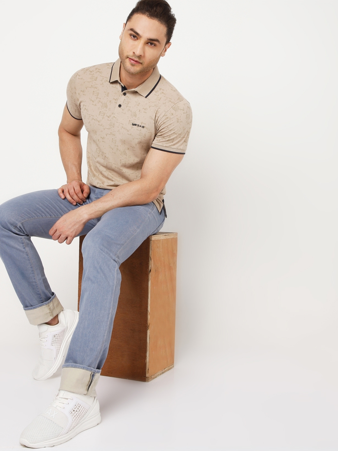 Jhonny Slim Fit Polo T-shirt with Stripe-Tipped Hems