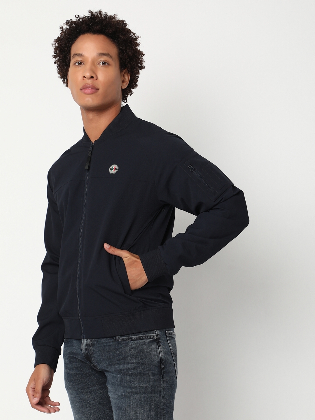Regular Fit Full Sleeve Pointed Collar Colourblock Polyester Jacket