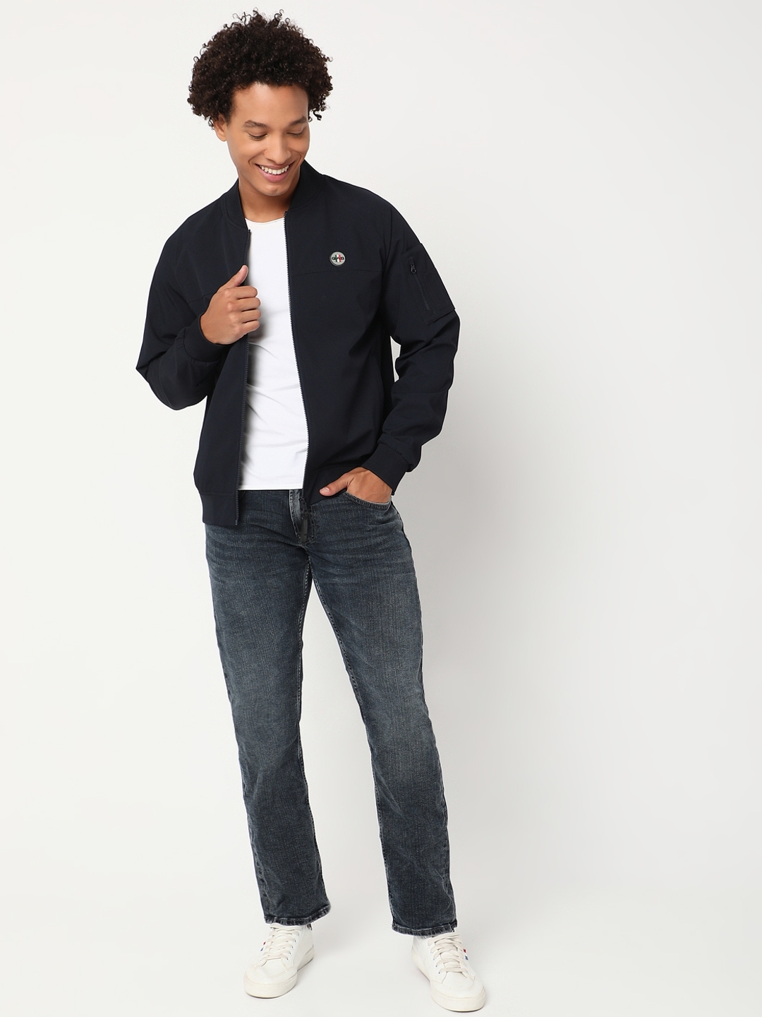 Regular Fit Full Sleeve Pointed Collar Colourblock Polyester Jacket
