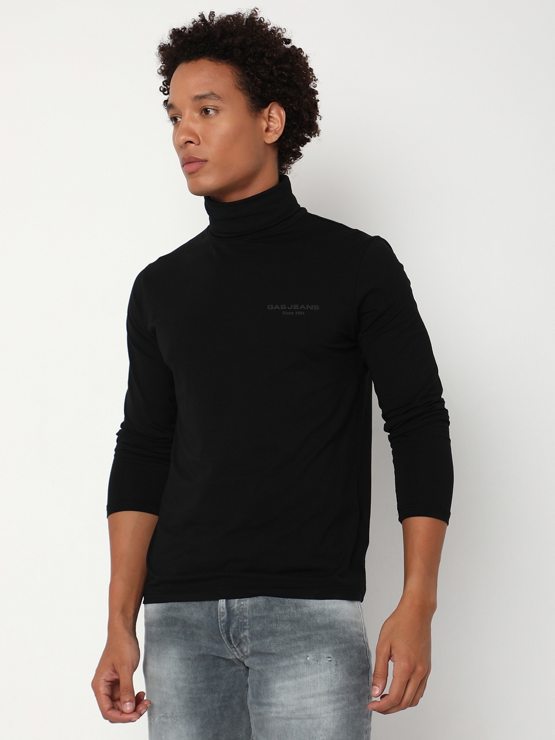 Slim Fit Full-Length Turtle Neck Solid Cotton Lycra T-Shirt