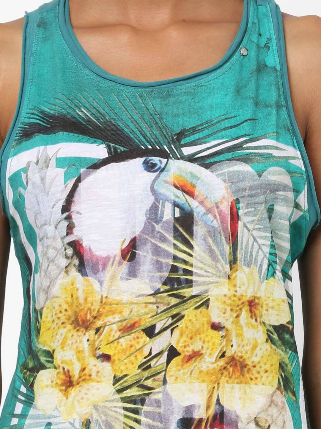 Women's slim fit round neck sleeveless printed Klio summer tucani t-shirt