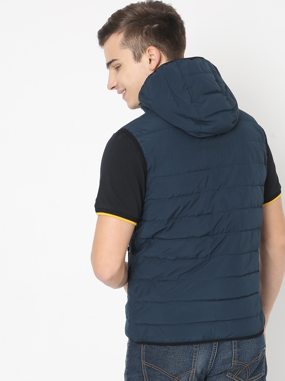 Leo Stitch Quilted Hooded Gilet