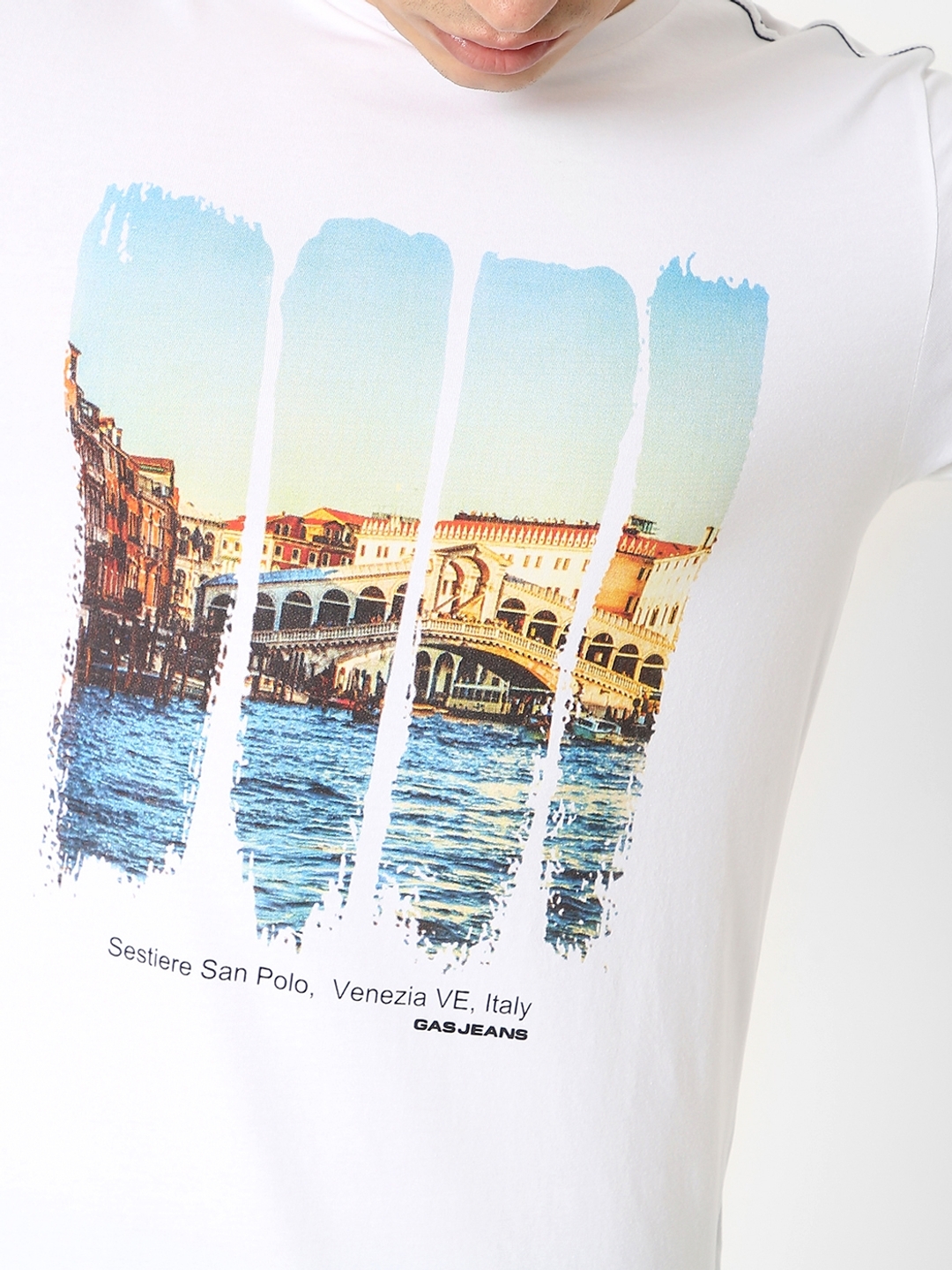 Graphic Print Slim Fit Crew-Neck T-shirt