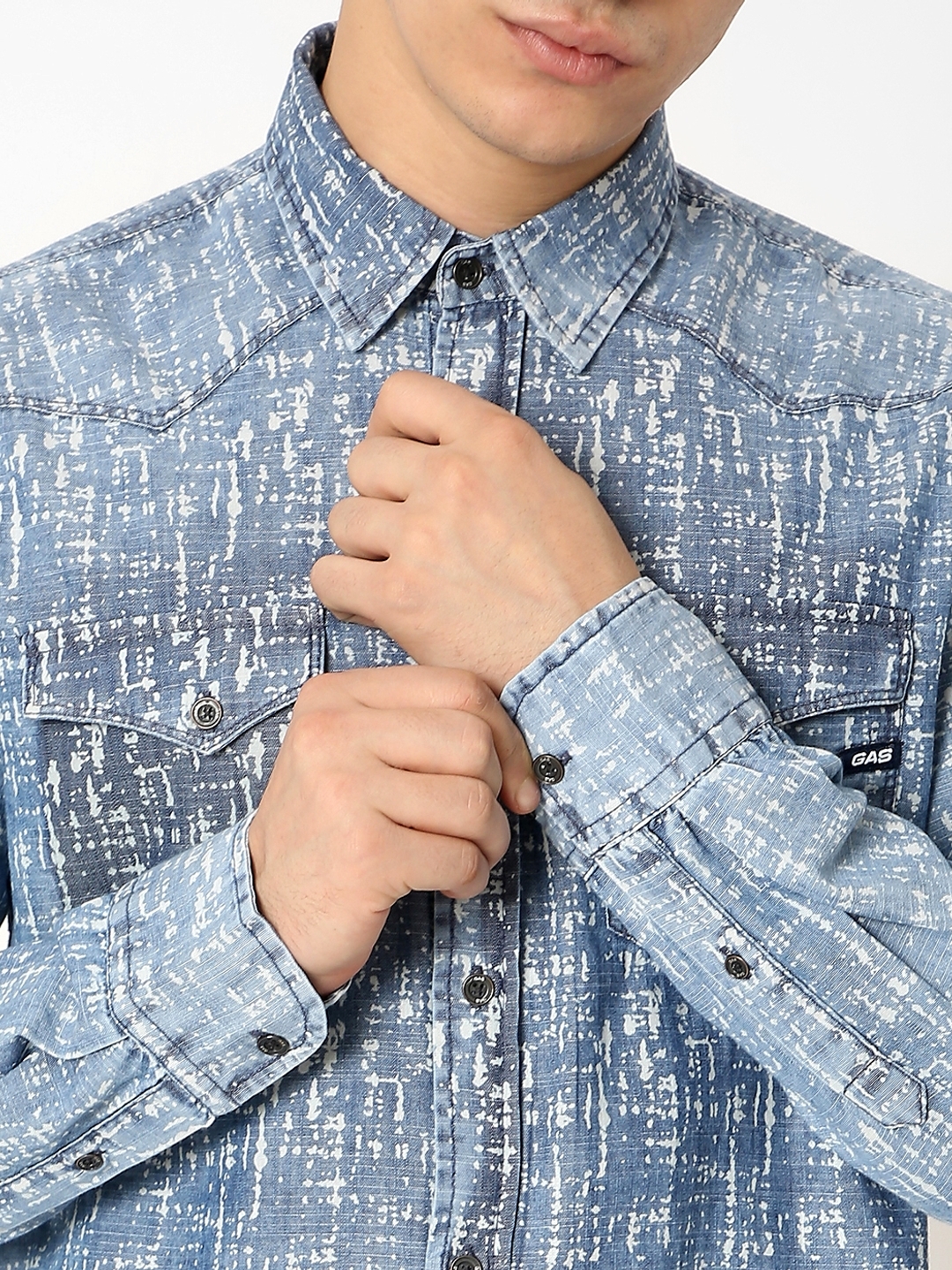 Sir Det Printed Slim Fit Shirt with Buttoned Flap Pockets