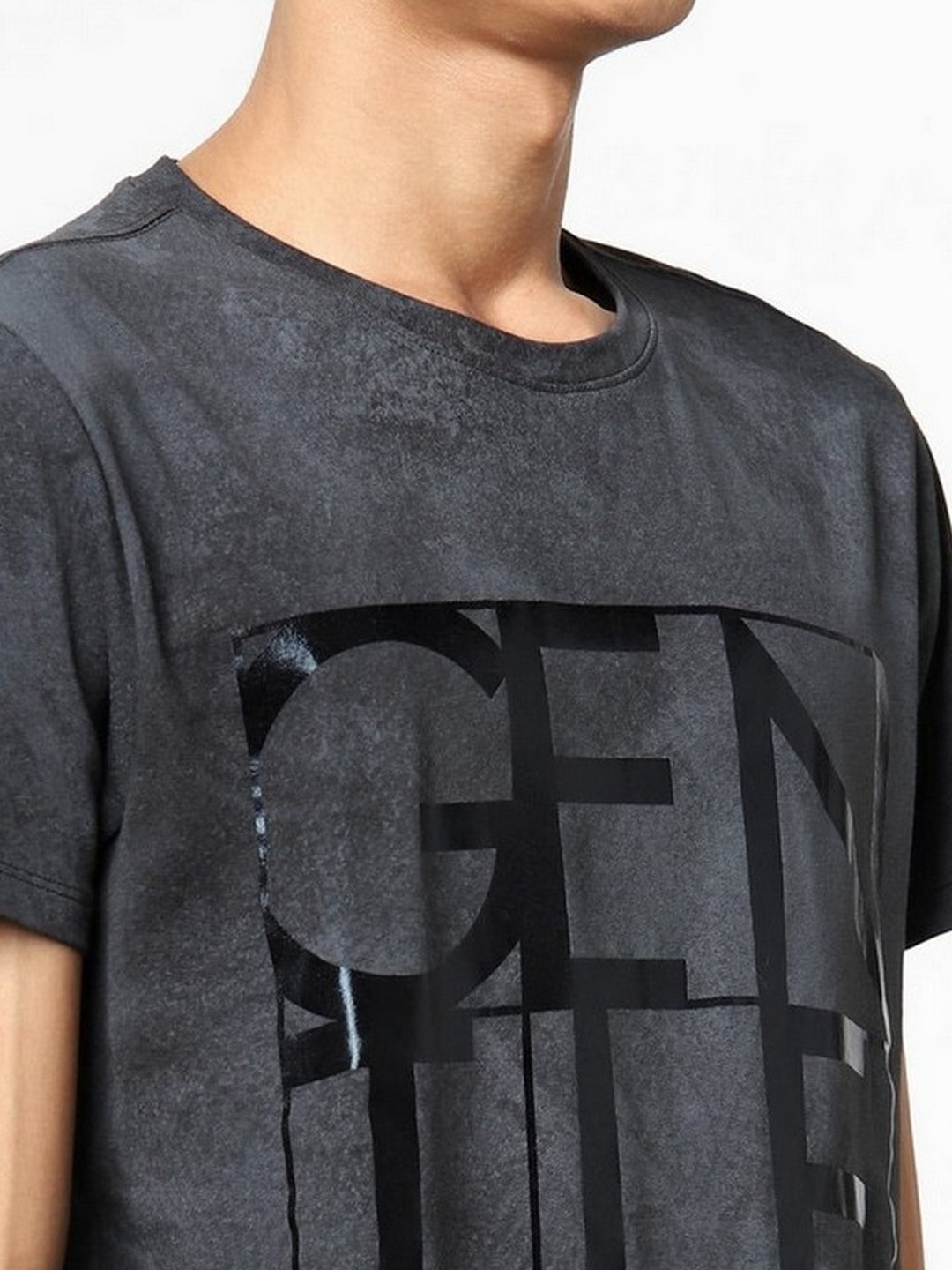 Scuba Gentle Typographic Print Crew-Neck T-shirt