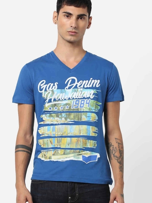 Slim Fit Graphic Print V-neck T-shirt
