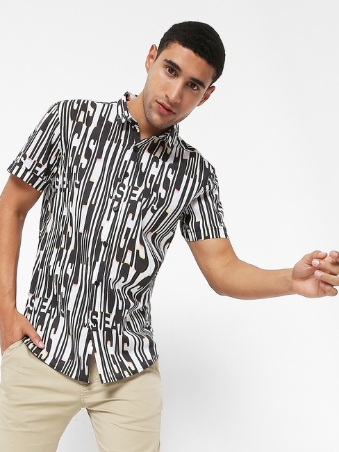 Brand Print Slim Fit Shirt with Spread Collar