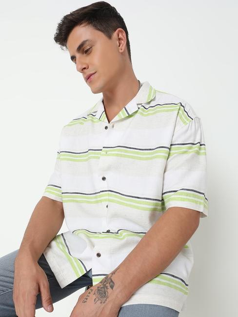 Boxy Fit Striped Short Sleeve Shirt with Resort Collar