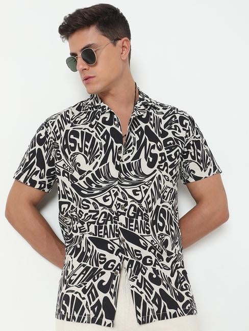 Regular Fit All Over Printed Short Sleeve Shirt with Resort Collar