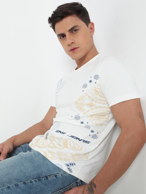 Regular Fit All Over Printed Round Neck T-Shirt with Short Sleeve