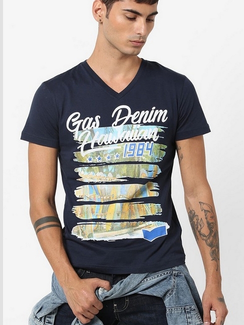 Slim Fit Graphic Print V-neck T-shirt