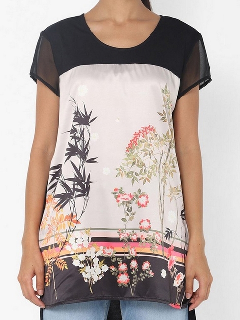 Himma Flowering Printed T-shirt with Dipped Hem