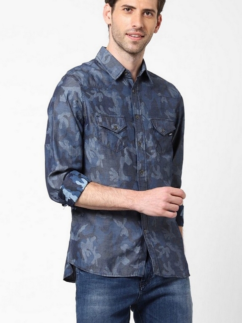 Slim Fit Camo Print Shirt with Button Flap Pockets