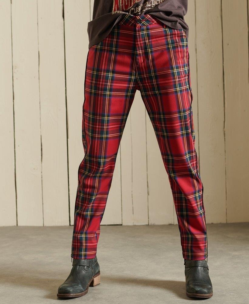 Buy Vastraa Fusion Women Black Skinny Fit Smart Cigarette Trousers -  Trousers for Women 22723336 | Myntra