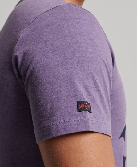 COLLEGE SCRIPTED GRAPHIC MEN'S PURPLE TEE